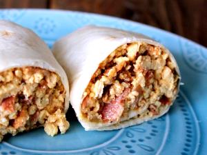 1 burrito (227 g) Egg, Cheese & Salsa Burrito