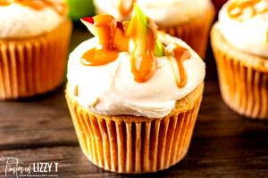 1 cake (45 g) Caramel Apple Cupcakes
