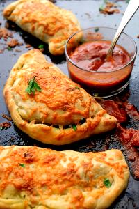 1 calzone Spinach Artichoke Calzone