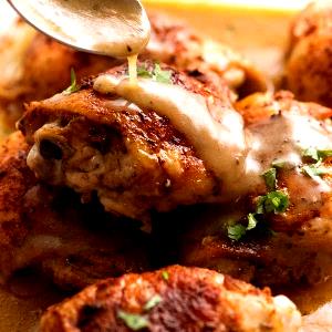 1 Chicken Leg With Gravy Chicken with Gravy (Mixture)