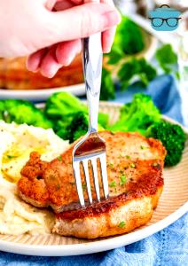 1 Chop, Excluding Refuse (yield From 1 Raw Chop, With Refuse, Weighing 113 G) Pork Chops (Center Rib, Boneless, Lean Only, Cooked, Pan-Fried)