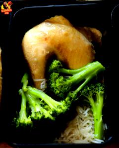 1 container (142 g) Chicken with Broccoli & Cheese