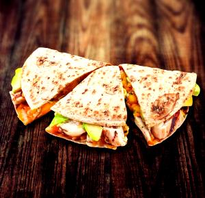 1 container (142 g) Flatbreads Chicken Quesadilla