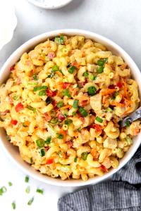 1 container (142 g) Macaroni Salad