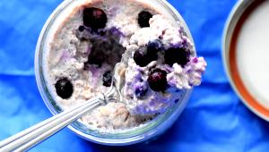 1 container (150 g) Overnight Oatmeal with Greek Yogurt Blueberry