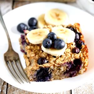 1 container (180 g) Banana Berry Oat Bake