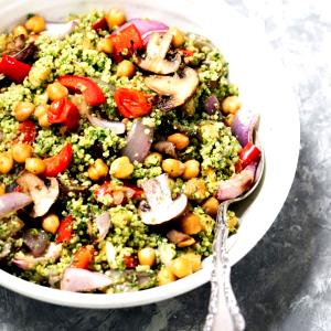 1 container (224 g) Cilantro Pesto Quinoa Bowl