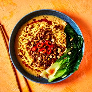 1 container (272 g) Spicy Dan Dan Noodles