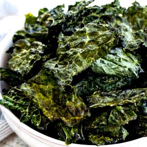 1 container (3 oz) Tuscan Kale Snack