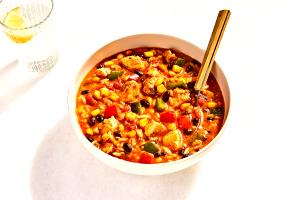 1 container (383 g) Hearty Chipotle-Chicken Stew