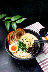 1 container (51 g) Pork Tonkotsu Ramen Soup