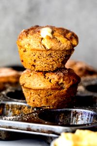 1 container (61 g) Honeycrisp Apple Spice Muffin