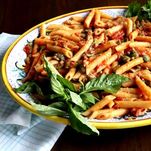 1 container (90 g) Penne Puttanesca Lunch Bowl