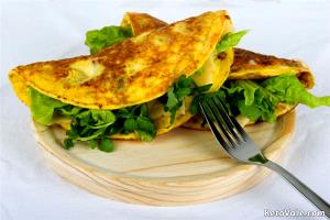 1 container Bacon, Mushroom Omelet & Red Potato Fries