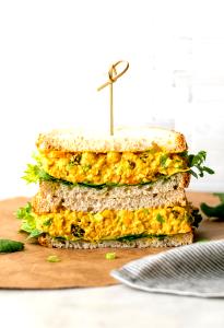 1 container Curry Vegetarian Chick