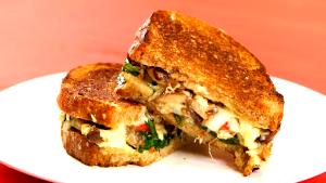 1 container Smoked Mushroom Panini with Potato Soup (1500)