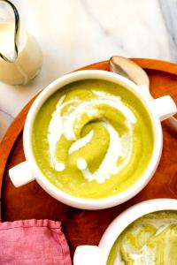 1 Container Soup At Hand, Cream Of Broccoli Soup