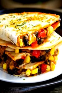 1 container Vegetable Quesadilla & Black Bean Soup (1500)