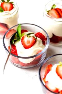 1 Container Yogurt, Thick & Cream, Strawberries & Cream