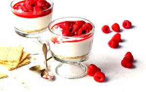 1 Container Yogurt, Thick & Creamy, Raspberry Cheesecake