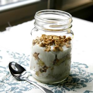 1 Container Yogurt W/Granola, Banana, Lowfat