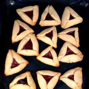 1 cookie (1 oz) Haman Tashen