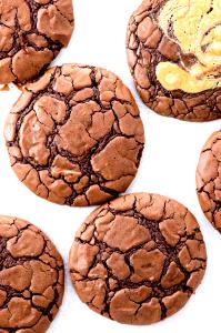 1 cookie (100 g) Chocolate Brownie Cookie