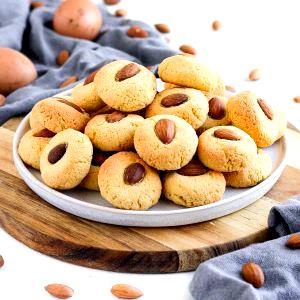 1 cookie (15 g) Almond Cookies