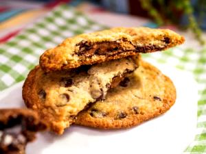 1 cookie (17.5 g) Mini Peanut Butter Chocolate Chip Cookie