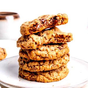 1 cookie (26 g) Cowboy Cookies
