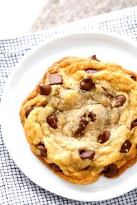 1 cookie (28 g) Simply Fit Cookies - Chocolate Chip