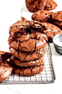 1 cookie (29 g) Chocolate Chip Brownie Cookies