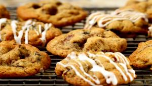 1 cookie (3 oz) Hermit Cookie