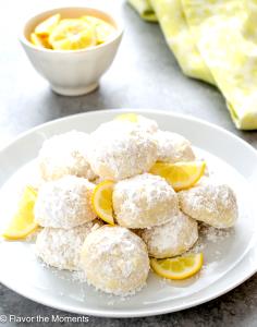 1 cookie (31 g) Classic Gourmet Pastries Butter Almond Cookies (Kourabiethes)