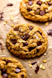 1 cookie (33 g) Oatmeal Chocolate Chip Cookie Dough