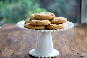 1 cookie (34 g) Triple Crown Cookies