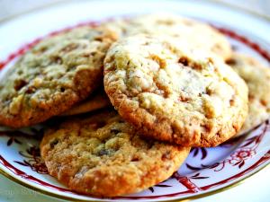 1 cookie (39 g) Heath Bar Cookies