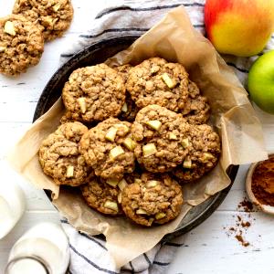 1 cookie (42 g) Soft Baked Oatmeal Cookies - Apple Cinnamon