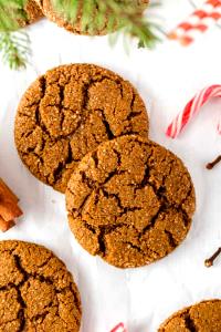 1 cookie (50 g) Sugared Molasses Cookie