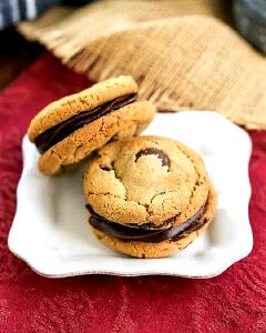 1 cookie (70 g) Chocolate Chip Sandwich