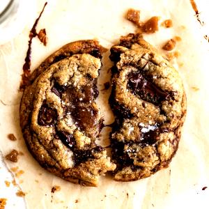 1 cookie (81 g) Chocolate Toffee Cookie