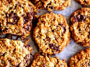 1 cookie (85 g) Oatmeal Raisin Breakfast Cookie