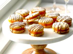 1 Cookie Apricot Filled Cookie
