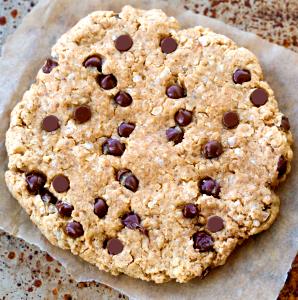 1 Cookie Chocolate Chip Oatmeal Cookie