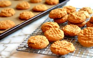1 cookie Chunky Peanut Butter Cookie
