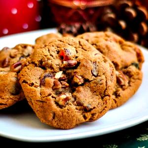 1 cookie Fruit Cake Cookies