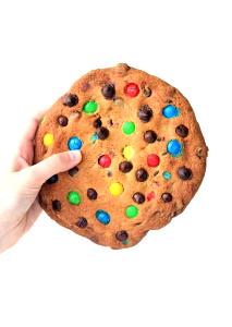 1 cookie M&M Cookies