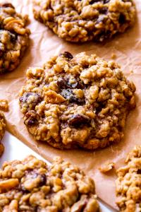 1 cookie Oatmeal Raisin Nut Cookie