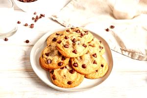 1 cookie Original Chocolate Chip Cookie