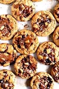 1 Cookie Peanut Butter Cups, Chips & Chocolate Chunks, Rtb
